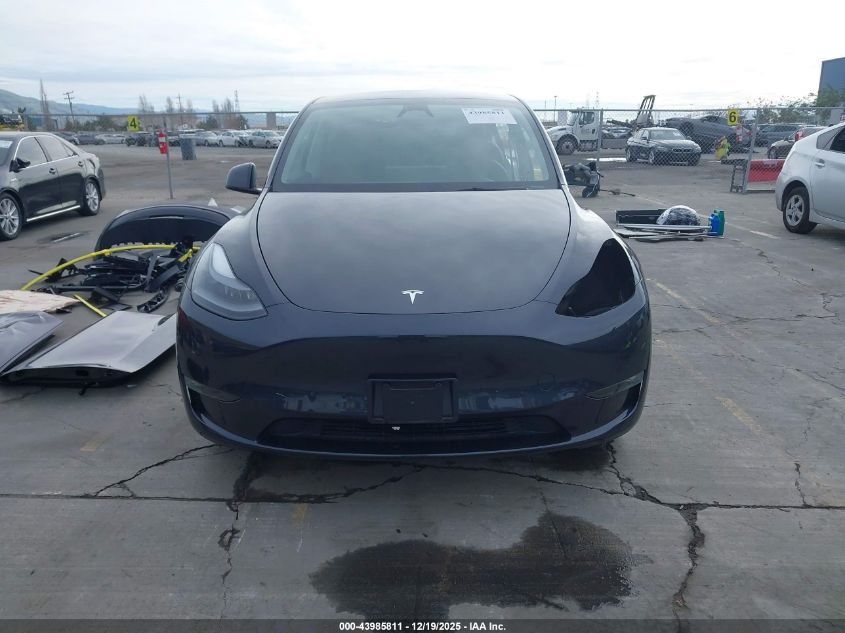 2024 Tesla Model Y Long Range Dual Motor All-Wheel Drive VIN: 7SAYGDEE9RF071449 Lot: 43985811