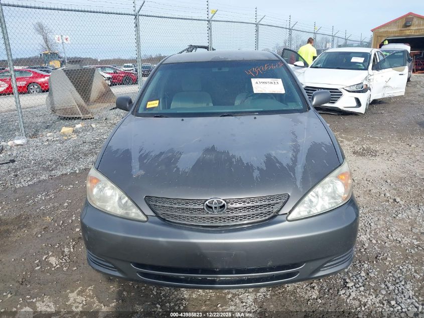 2002 Toyota Camry Le VIN: 4T1BE32K12U564645 Lot: 43985823