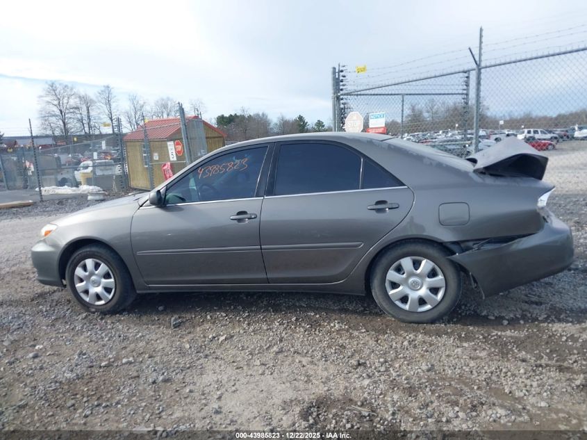 2002 Toyota Camry Le VIN: 4T1BE32K12U564645 Lot: 43985823