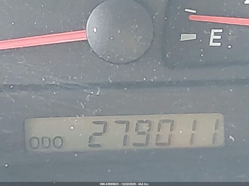 2002 Toyota Camry Le VIN: 4T1BE32K12U564645 Lot: 43985823