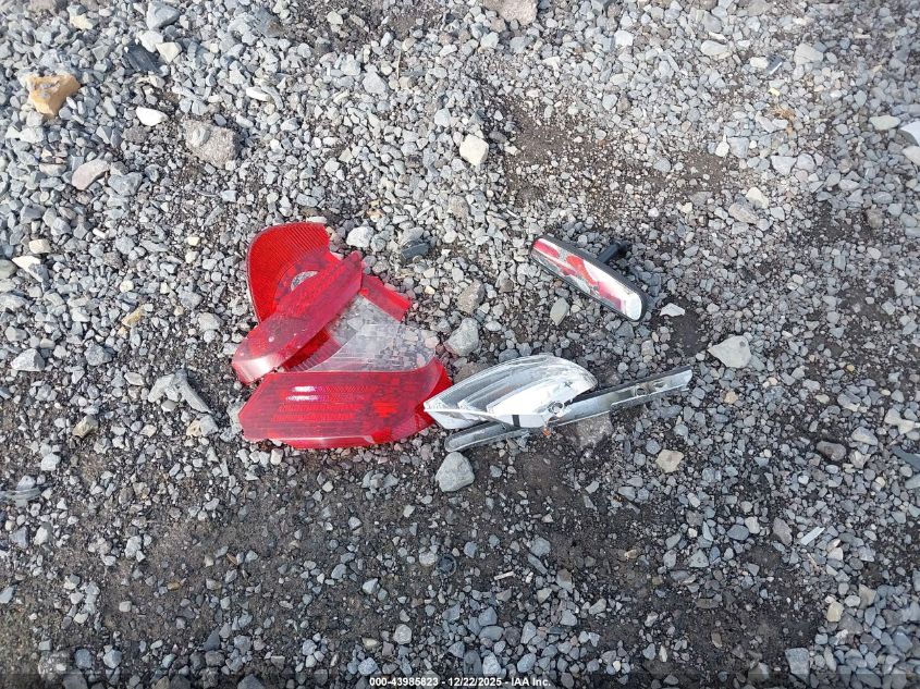 2002 Toyota Camry Le VIN: 4T1BE32K12U564645 Lot: 43985823