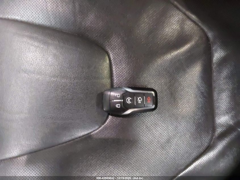 2016 Ford Fusion Hybrid Titanium VIN: 3FA6P0RU4GR275835 Lot: 43985842