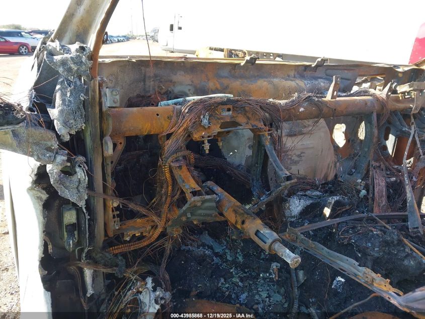 2022 GMC Sierra 1500 2Wd Short Box Slt VIN: 3GTPHDED1NG642157 Lot: 43985868