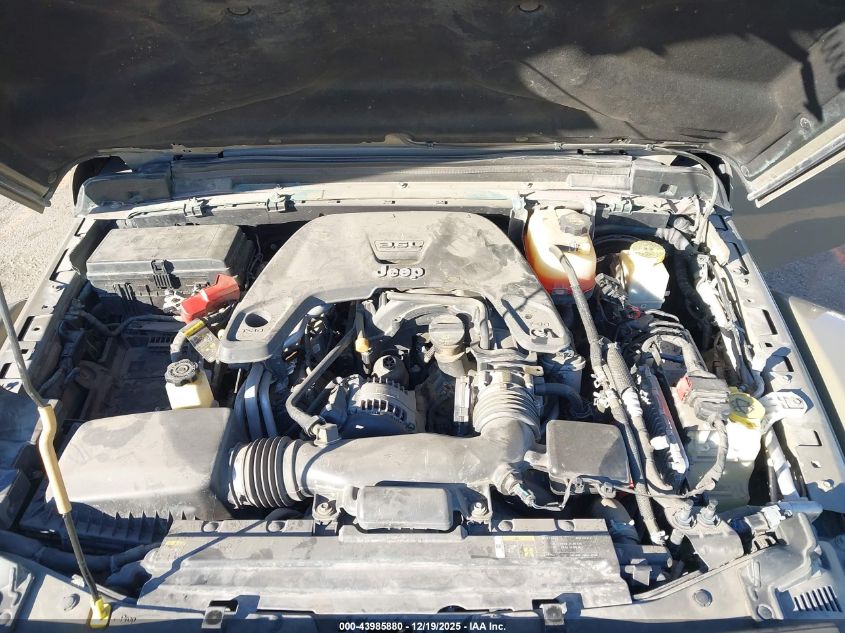 2020 Jeep Gladiator Mojave 4X4 VIN: 1C6JJTEG5LL208684 Lot: 43985880