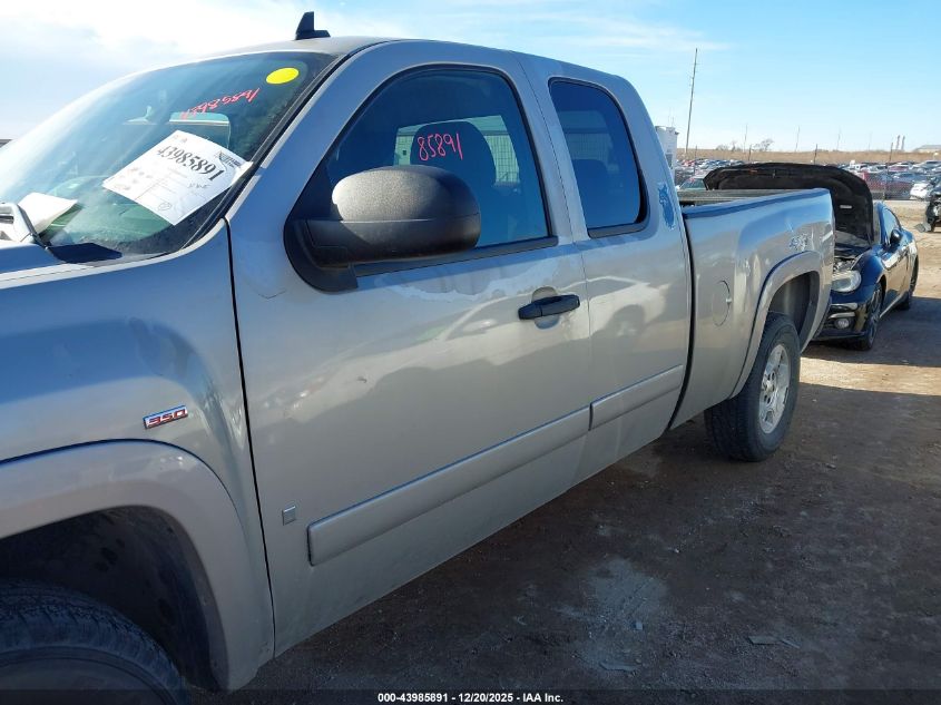 2008 Chevrolet Silverado 1500 Lt1 VIN: 1GCEK19028Z132421 Lot: 43985891