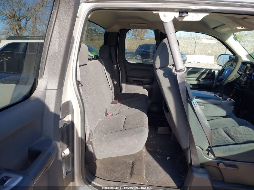 2008 Chevrolet Silverado 1500 Lt1 VIN: 1GCEK19028Z132421 Lot: 43985891