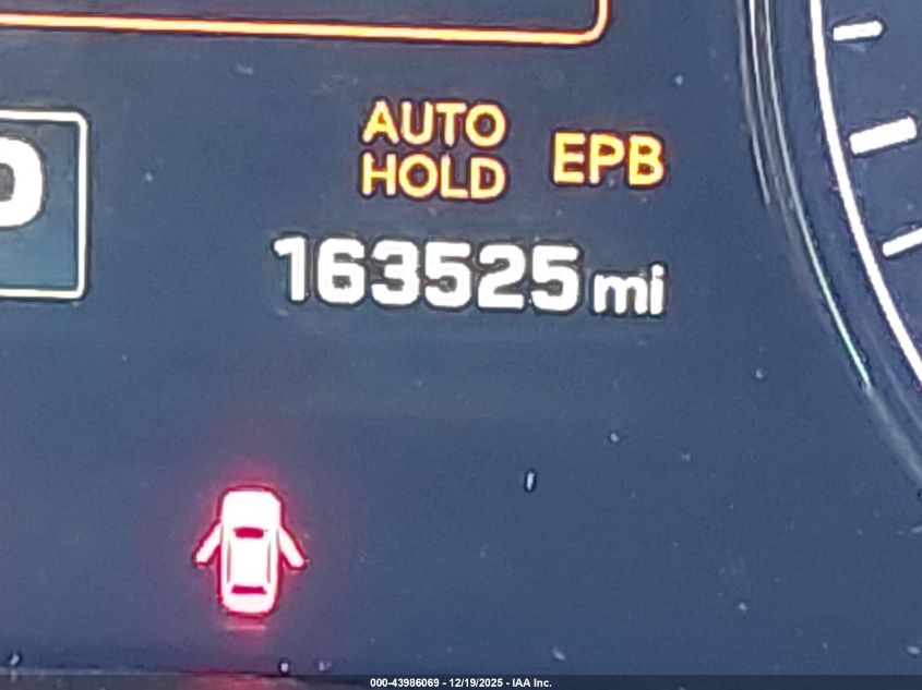 2016 Hyundai Genesis 3.8 VIN: KMHGN4JE9GU112330 Lot: 43986069