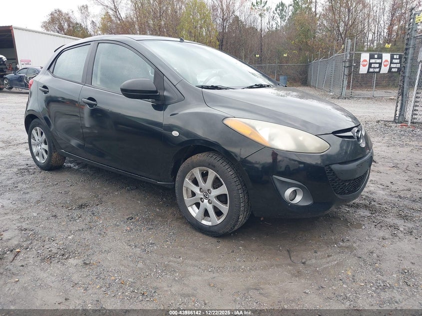 MAZDA 2 2013. Lot# 43986142. VIN JM1DE1LZ3D0158423. Photo 1