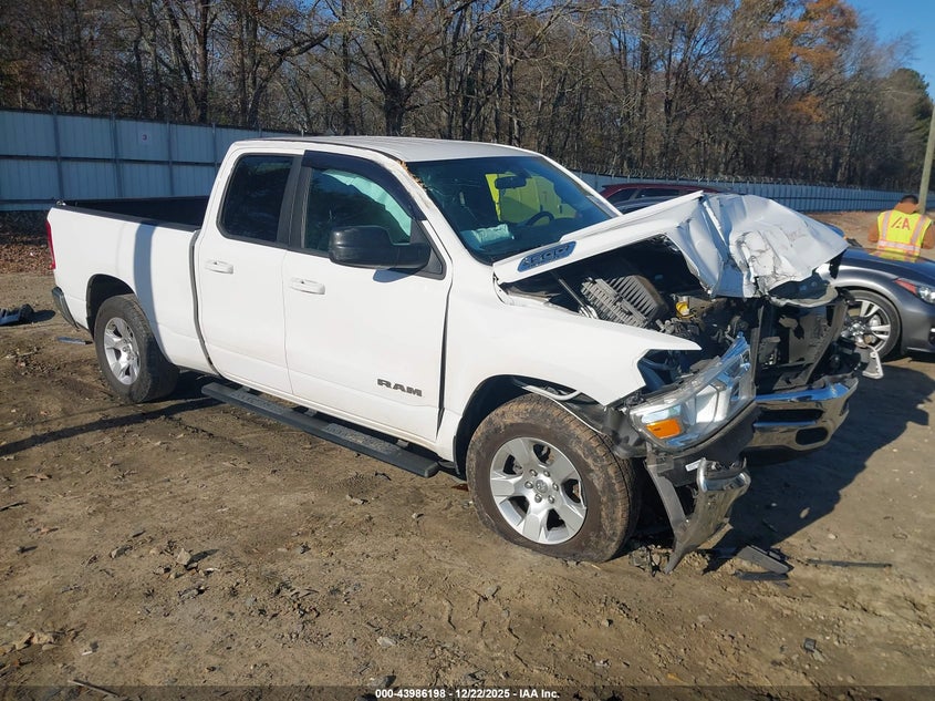 RAM 1500 BIG HORN 4X4 6 4 BOX