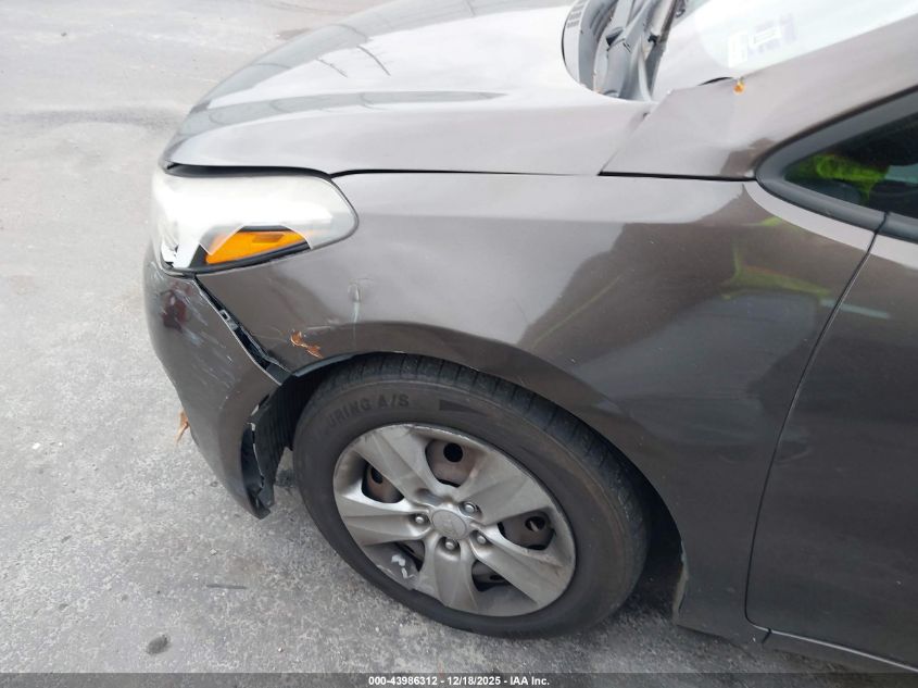 2017 Kia Forte Lx VIN: 3KPFK4A79HE031841 Lot: 43986312