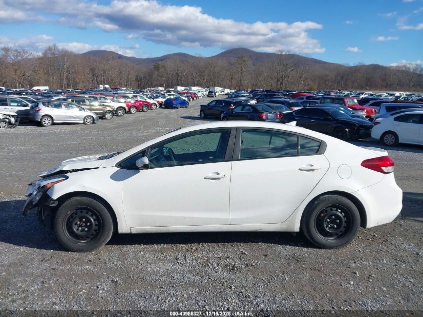 2018 Kia Forte Lx VIN: 3KPFK4A73JE196242 Lot: 43986327