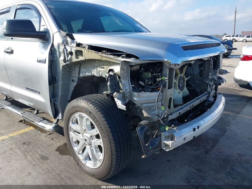 2018 Toyota Tundra Sr5 5.7L V8 VIN: 5TFDW5F1XJX775962 Lot: 43986331