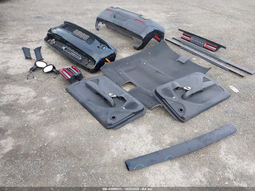 2017 Dodge Challenger R/T VIN: 2C3CDZBT8HH545615 Lot: 43986333