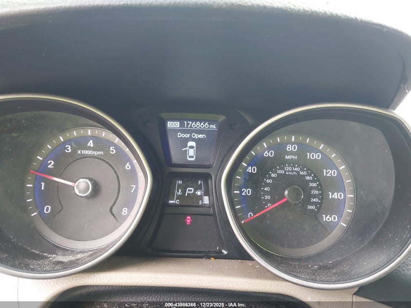 KMHD35LH4FU235893 2015 HYUNDAI ELANTRA photo no. 7