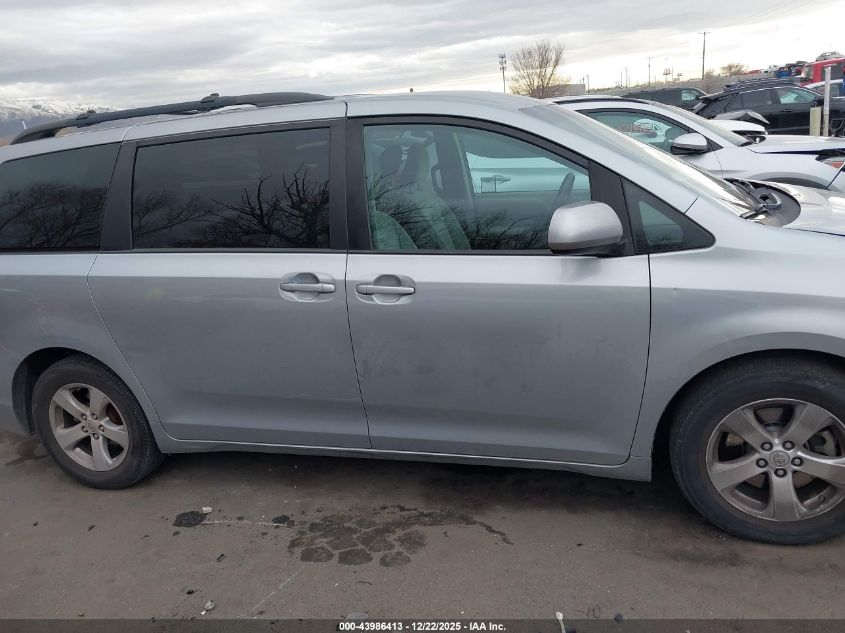 2017 Toyota Sienna Le 8 Passenger VIN: 5TDKZ3DCXHS809583 Lot: 43986413