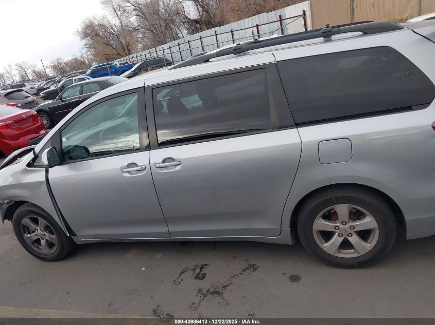 2017 Toyota Sienna Le 8 Passenger VIN: 5TDKZ3DCXHS809583 Lot: 43986413