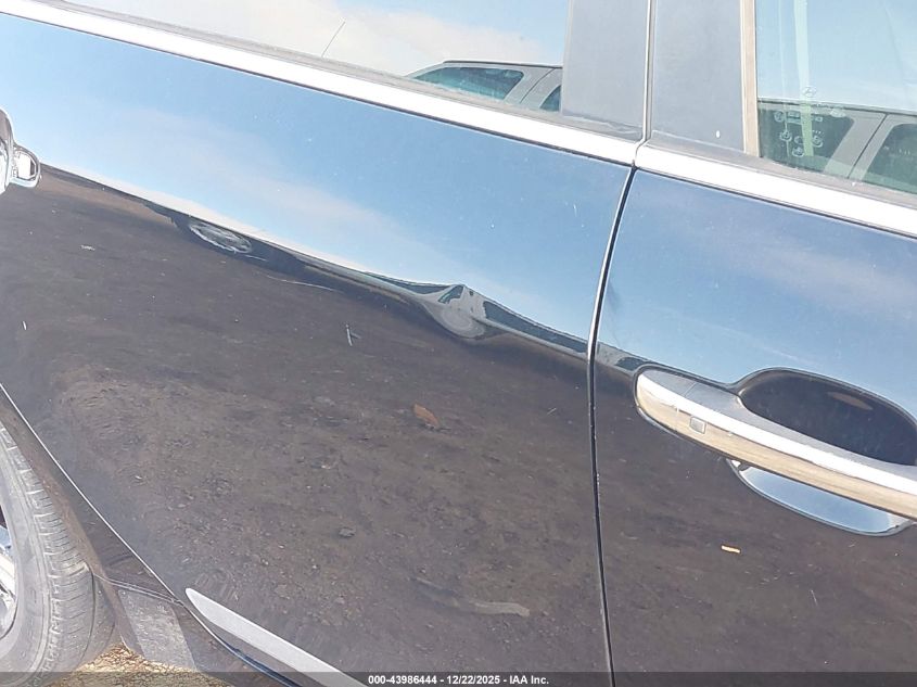 2009 Hyundai Genesis 3.8 VIN: KMHGC46EX9U069358 Lot: 43986444