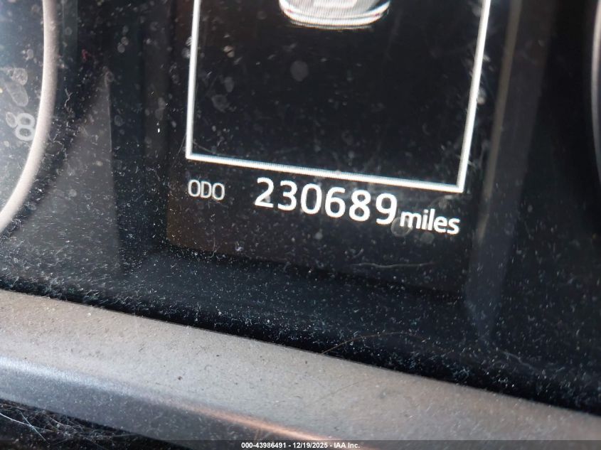 2017 Toyota Rav4 Le VIN: JTMZFREV4HJ131890 Lot: 43986491