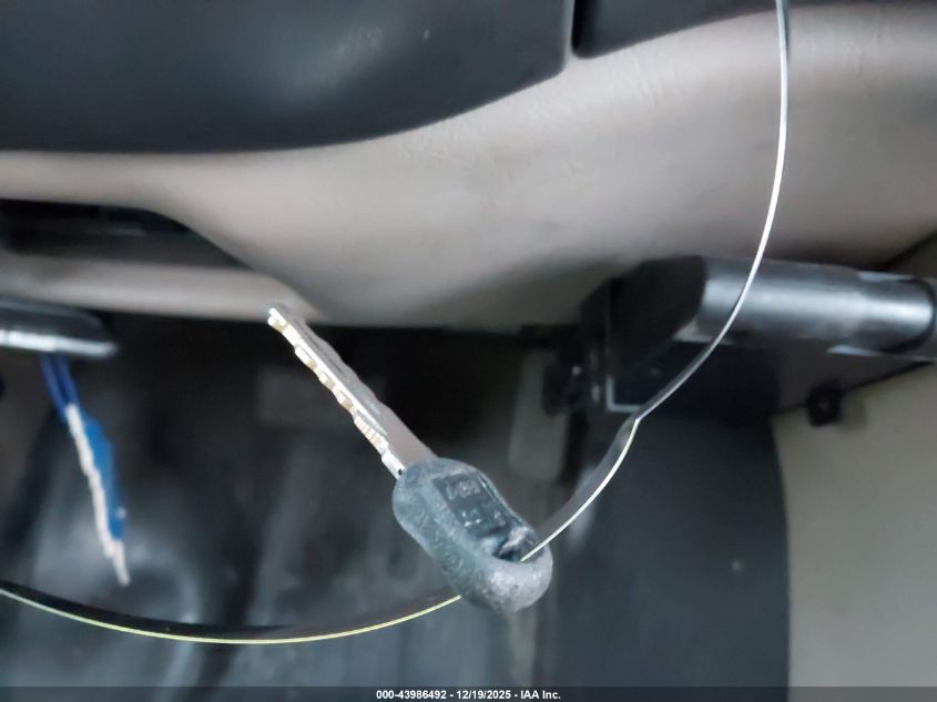 2002 GMC Savana Standard VIN: 1GTFG25M021108855 Lot: 43986492