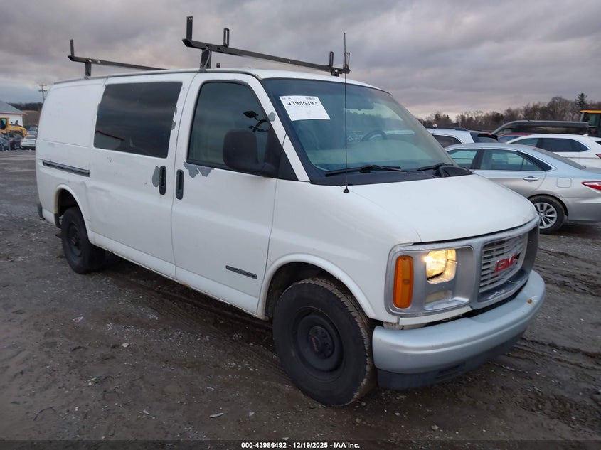 1GTFG25M021108855 2002 GMC Savana Standard auction photo 1