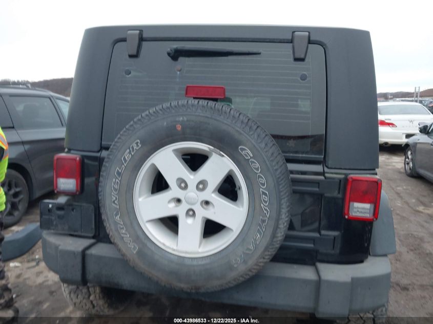 2009 Jeep Wrangler X VIN: 1J4FA241X9L726816 Lot: 43986533