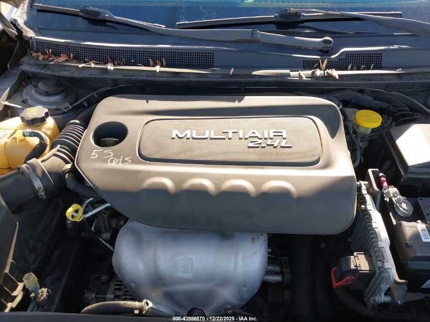 2015 Chrysler 200 Limited VIN: 1C3CCCAB6FN624620 Lot: 43986570