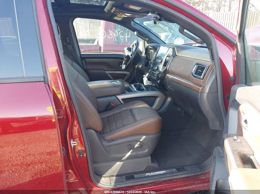 2023 Nissan Titan Platinum Reserve 4X4