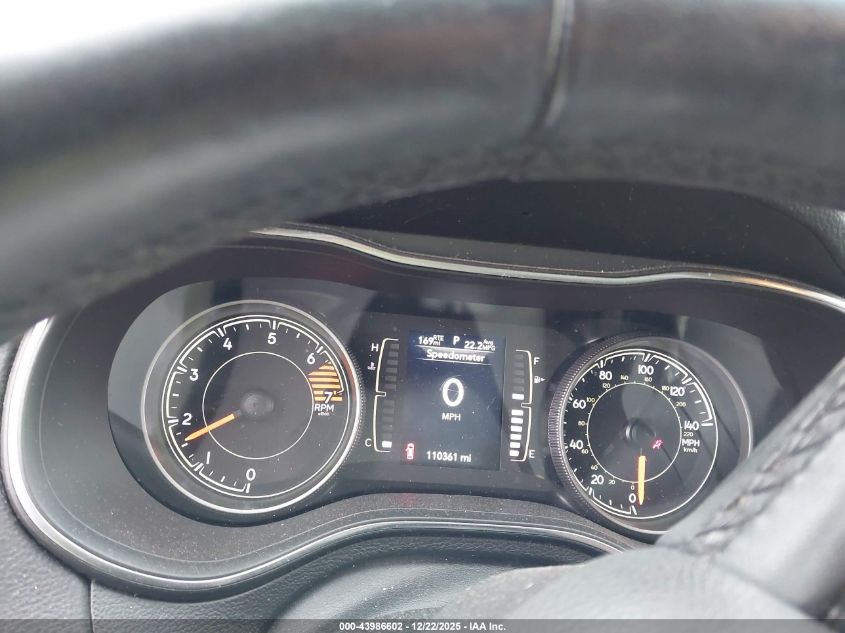 2019 Jeep Cherokee Altitude Fwd VIN: 1C4PJLLB3KD338921 Lot: 43986602