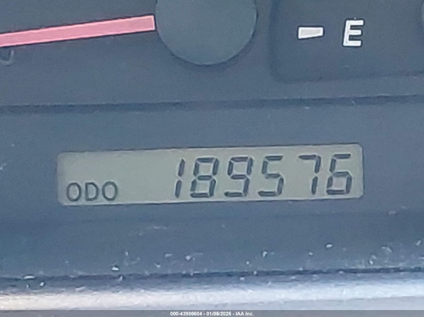 2004 Toyota Camry Le VIN: 4T1BE32K84U375445 Lot: 43986604