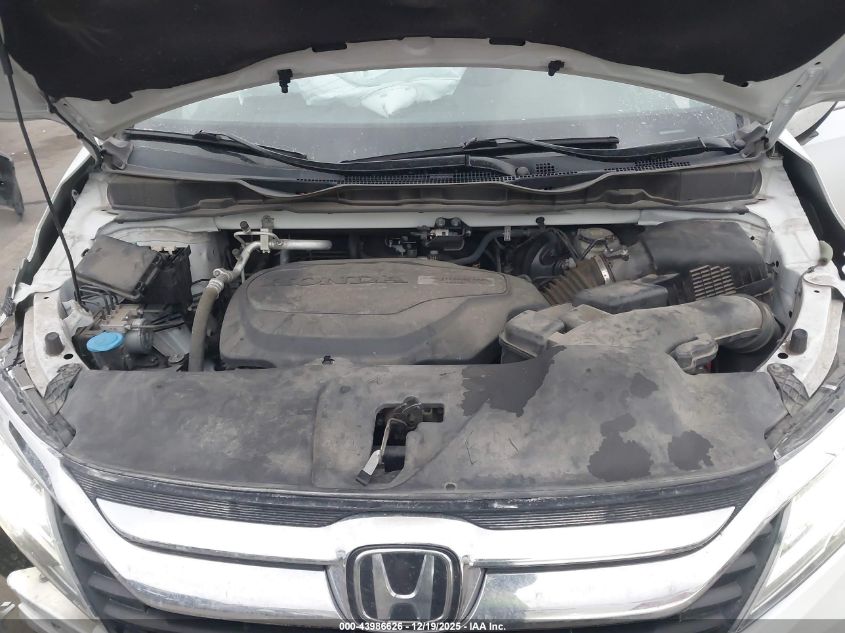 2020 Honda Odyssey Touring VIN: 5FNRL6H8XLB046825 Lot: 43986626