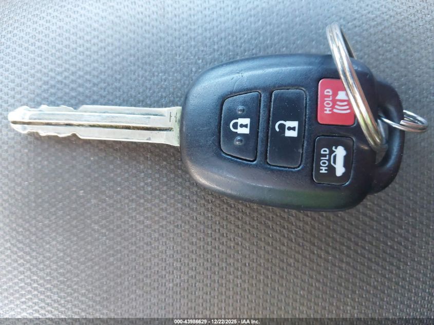 2014 Toyota Corolla Le VIN: 5YFBURHE9EP052662 Lot: 43986629