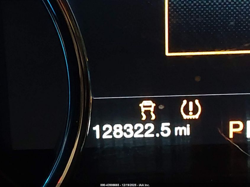 2016 Ford F-150 Lariat VIN: 1FTEW1EG2GKE94635 Lot: 43986665