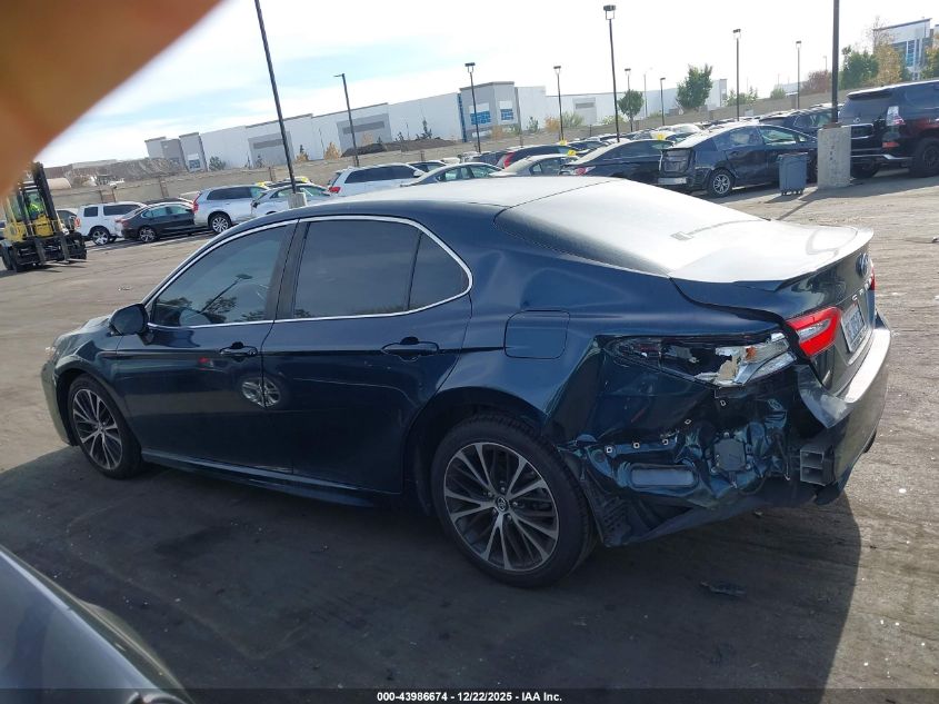 2018 Toyota Camry Se VIN: 4T1B11HK0JU665729 Lot: 43986674
