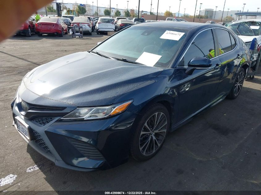 2018 Toyota Camry Se VIN: 4T1B11HK0JU665729 Lot: 43986674