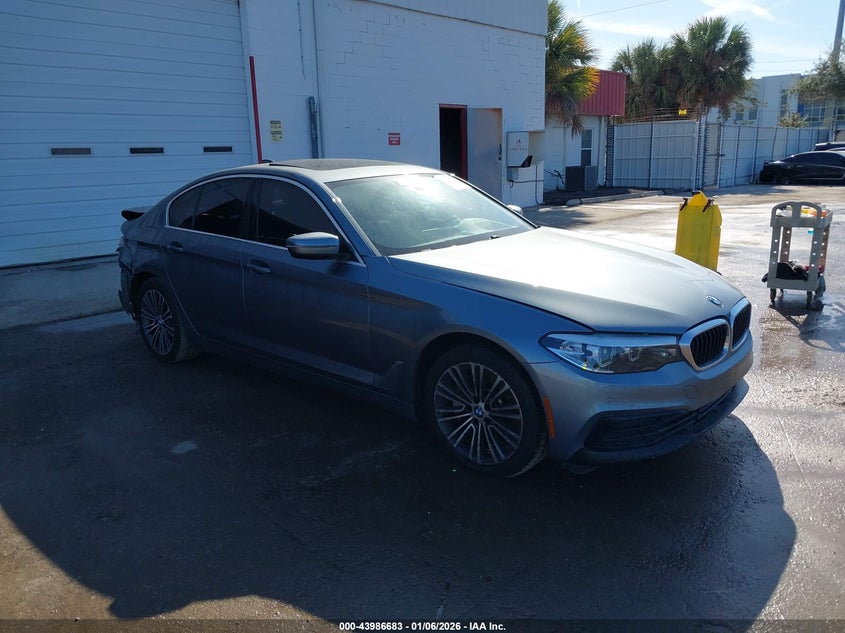 WBAJA7C53KWW44316 2019 BMW 530I xDrive auction photo 1