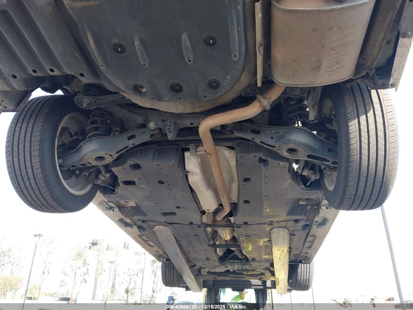 2020 Toyota Camry Le VIN: 4T1C11AK5LU355660 Lot: 43986720