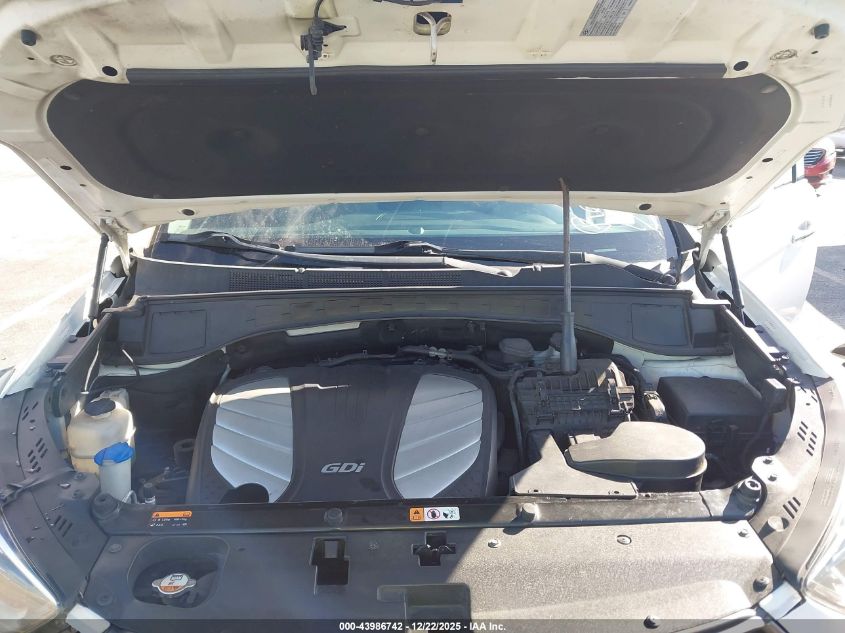 2017 Hyundai Santa Fe Se VIN: KM8SM4HF0HU216671 Lot: 43986742