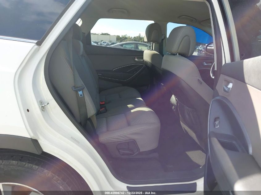 2017 Hyundai Santa Fe Se VIN: KM8SM4HF0HU216671 Lot: 43986742