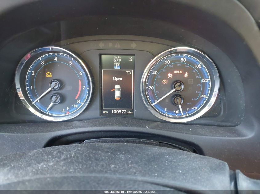 2017 Toyota Corolla Se VIN: 5YFBURHE0HP599923 Lot: 43986810