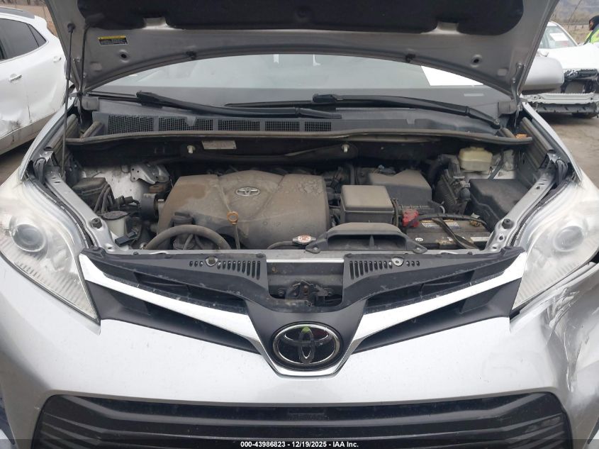 2018 Toyota Sienna Le 8 Passenger VIN: 5TDKZ3DC9JS944513 Lot: 43986823