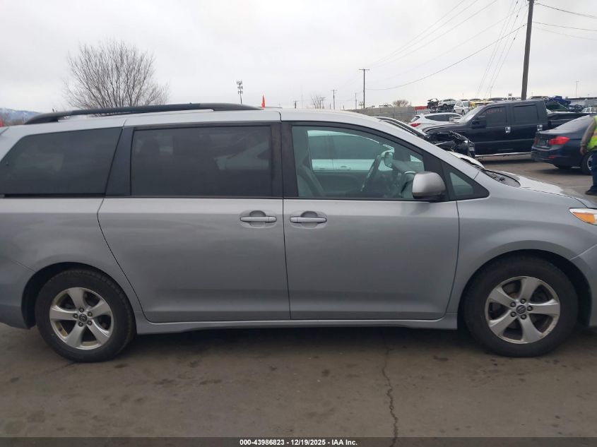 2018 Toyota Sienna Le 8 Passenger VIN: 5TDKZ3DC9JS944513 Lot: 43986823