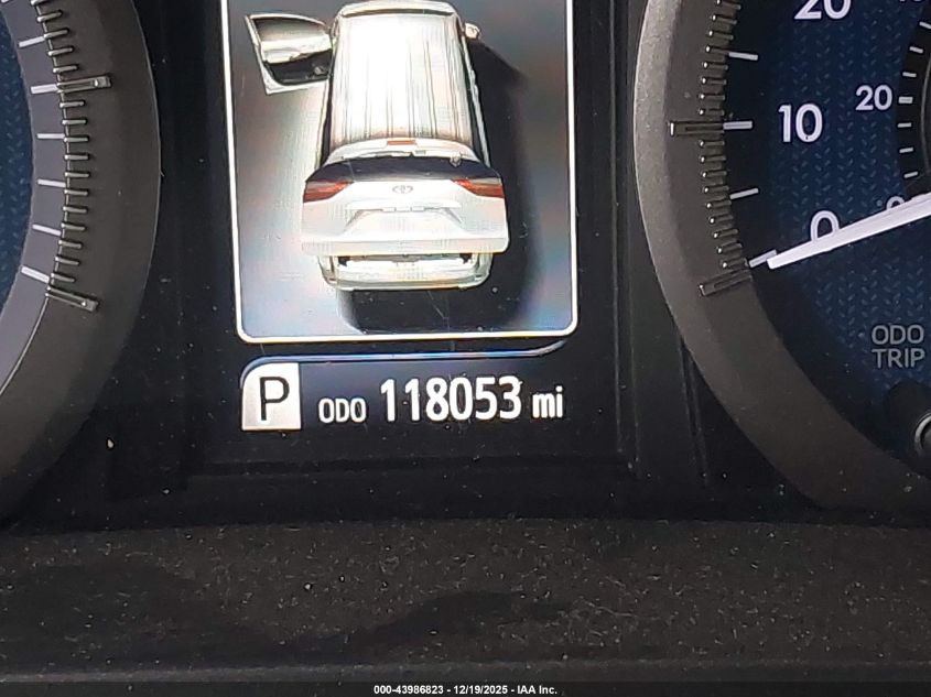 2018 Toyota Sienna Le 8 Passenger VIN: 5TDKZ3DC9JS944513 Lot: 43986823