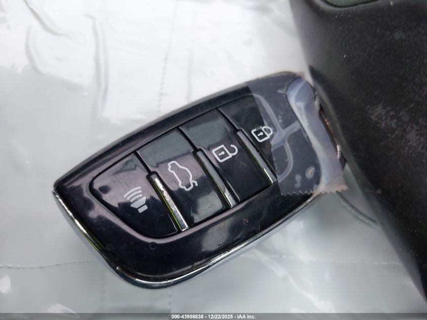 2014 Hyundai Santa Fe Sport 2.4L VIN: 5XYZU3LB8EG180436 Lot: 43986838