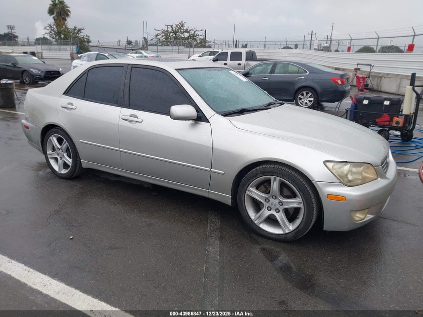 JTHBD182210022462 2001 Lexus Is 300 auction photo 1