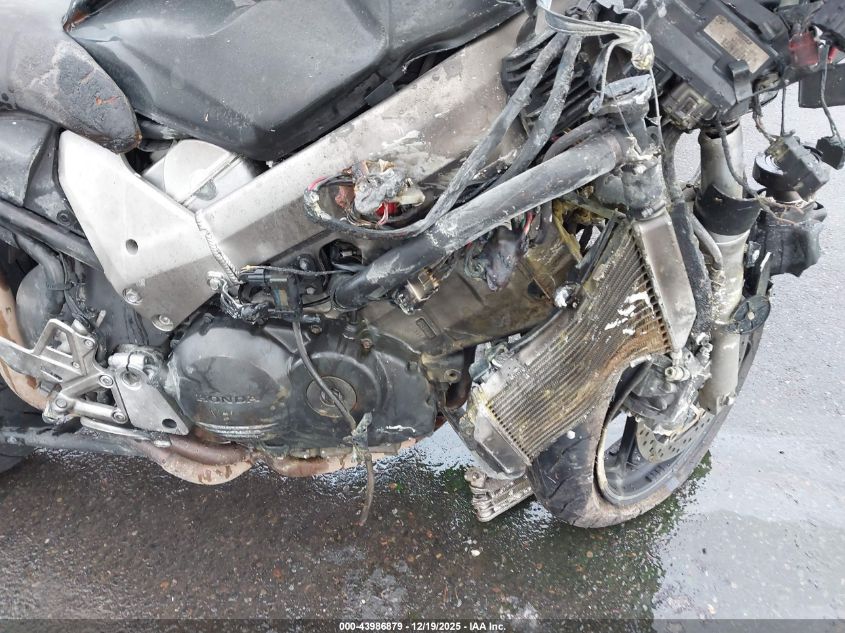 2006 Honda Vfr800 VIN: JH2RC46186M800494 Lot: 43986879