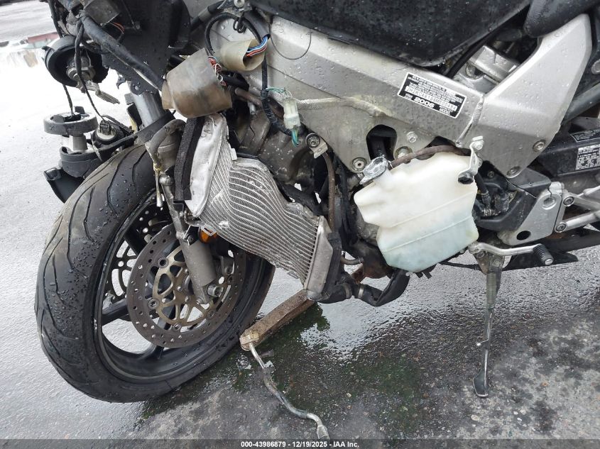 2006 Honda Vfr800 VIN: JH2RC46186M800494 Lot: 43986879