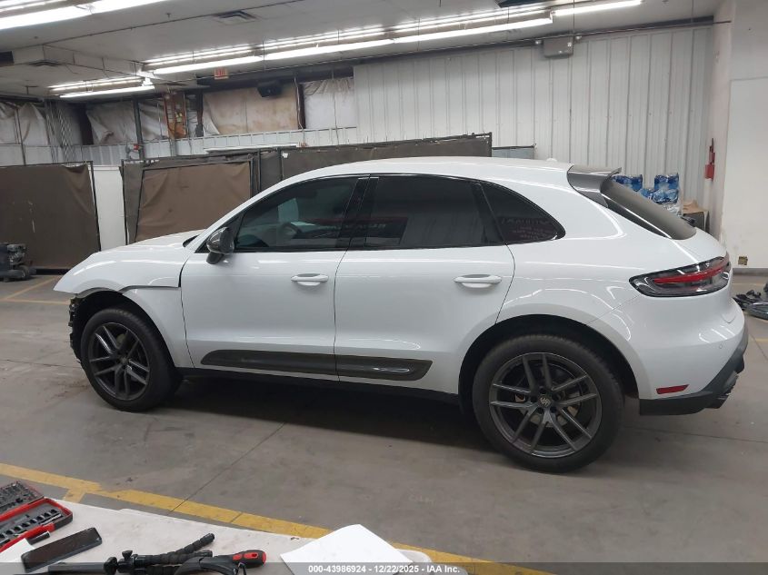 2024 Porsche Macan T VIN: WP1AA2A53RLB19422 Lot: 43986924