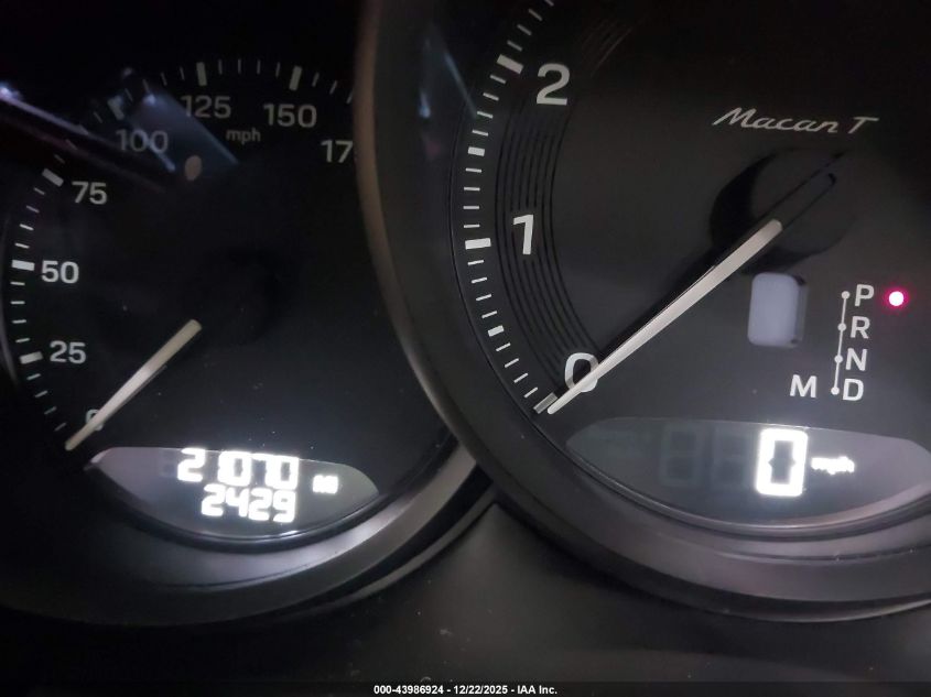 2024 Porsche Macan T VIN: WP1AA2A53RLB19422 Lot: 43986924