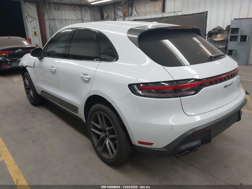 2024 Porsche Macan T VIN: WP1AA2A53RLB19422 Lot: 43986924
