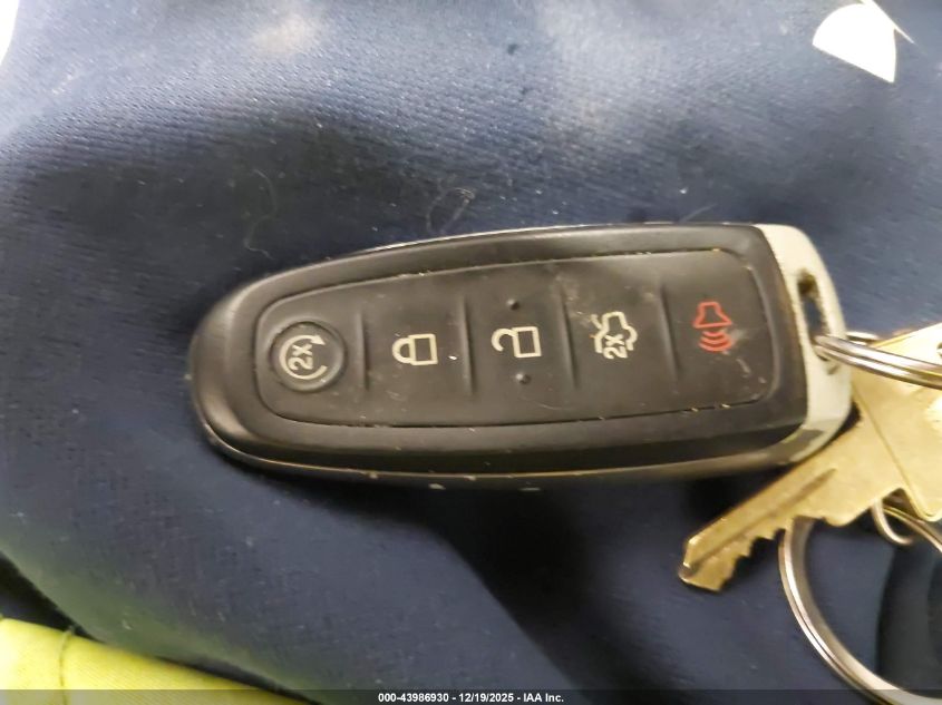 2015 Ford Focus Titanium VIN: 1FADP3J26FL239094 Lot: 43986930